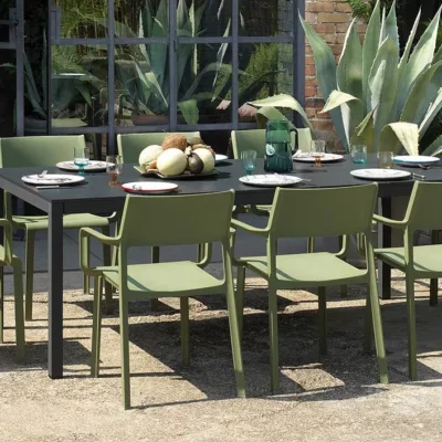 NARDI Rio 8 Seater Outdoor Dining Set with Trill Armchairs Special Offer